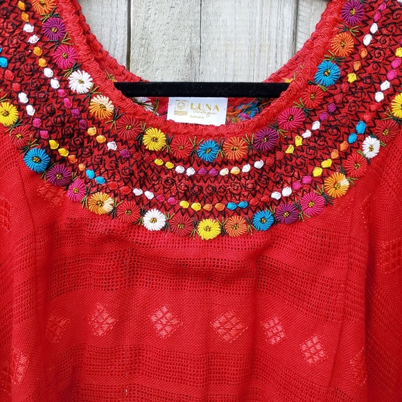 Luna Antigua hand woven huipil top - Picture 2 of 4